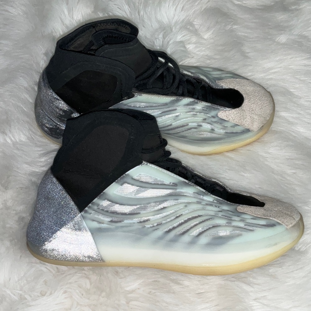 Adidas Men's Yeezy Quantum Basketball Shoes